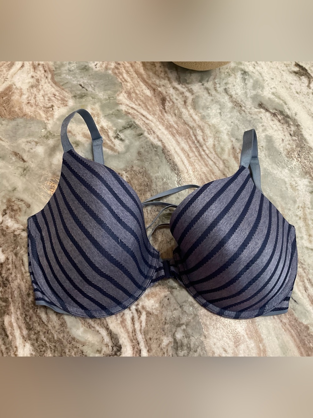 Victoria's Secret Up Lift Semi Demi Front Close Bra - Picture 2 of 7